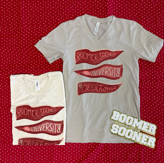 UNIV. OF OK 2024: Boomer Sooner Pennants (VNECK)